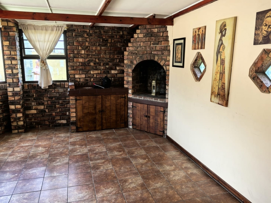 3 Bedroom Property for Sale in Amalinda North Eastern Cape